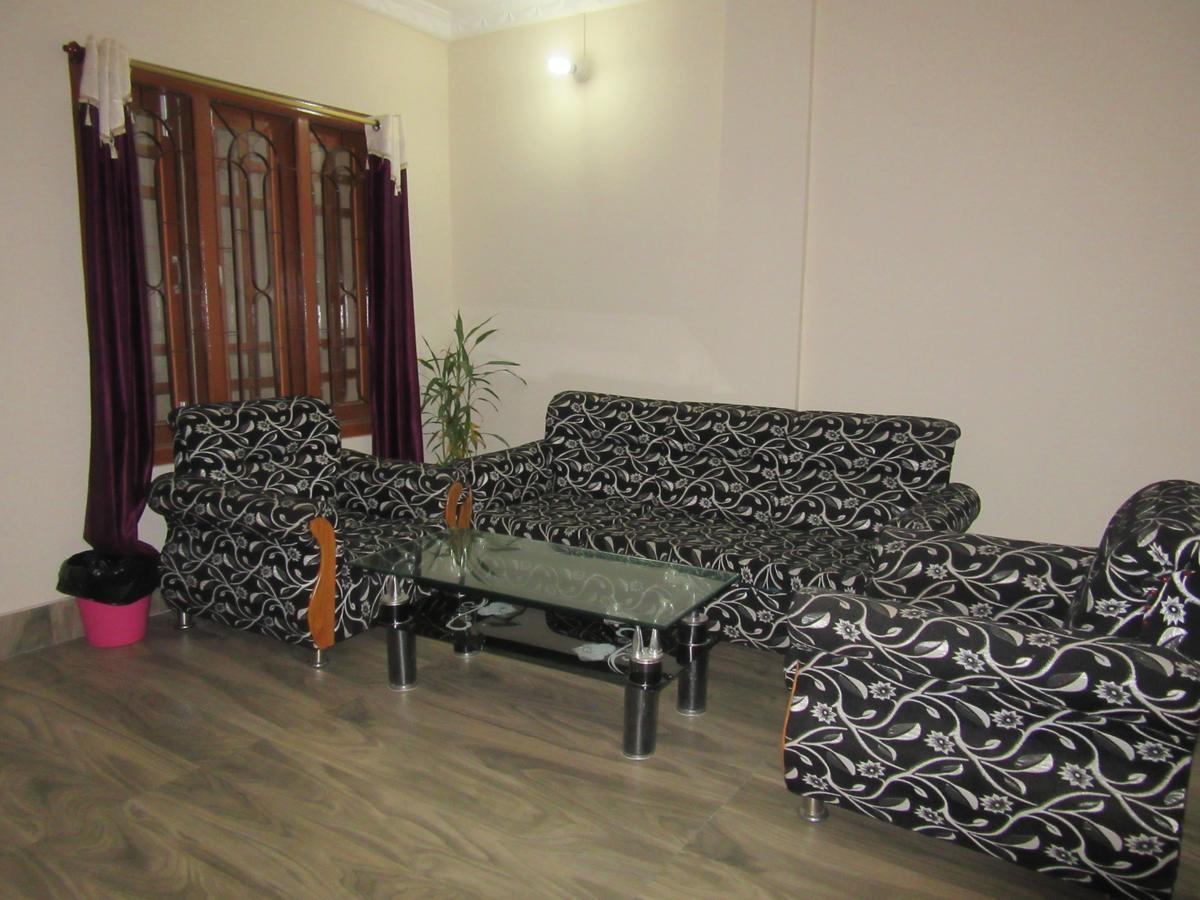 Hotel Druk Bhalukpung Bagian luar foto