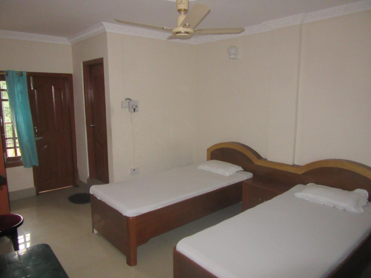 Hotel Druk Bhalukpung Bagian luar foto